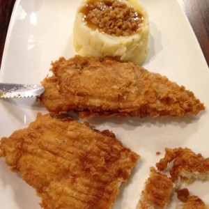 schnitzel de pollo con pure