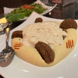 Hummus Foul y Falafel con Tahine