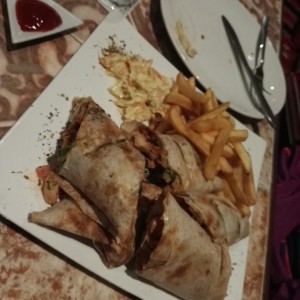 102. Shawarma de pollo Al Basha