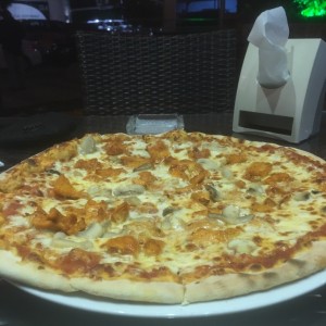 Pizza de Pollo con hongos