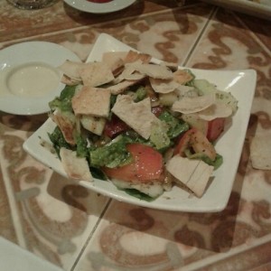 Ensalada verde con vinagreta y especias libanesas mmm