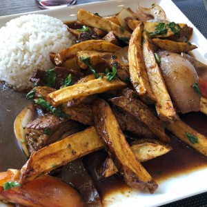 lomo saltado