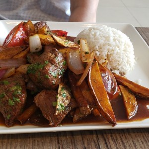 Lomo Saltado