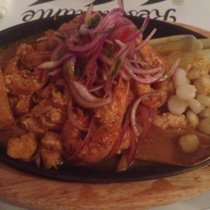 Ceviche caliente 