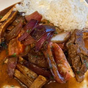 Lomo saltado