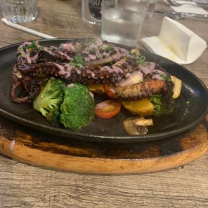 Pulpo a la parrilla