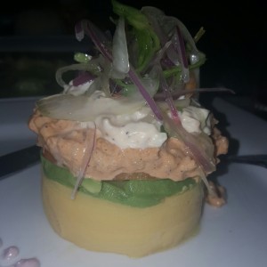 causa de camarones