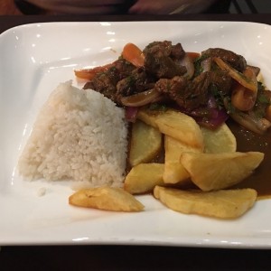 lomo saltado