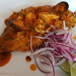 Tacu tacu con mariscos 