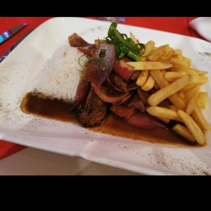 Lomo saltado