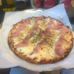 PIZZA TRADIZIONALE - Prosciutto