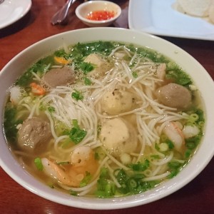 Pho Bun Tom