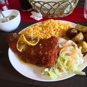 filete de pescado en salsa de maracuya