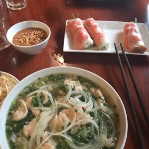 pho de pollo