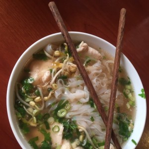 pho de pollo