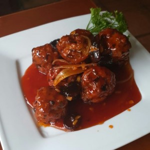 Albondigas puerco en salsa tamarindo