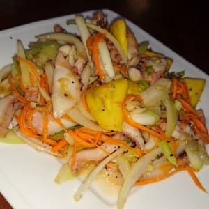 Pulpo con vegetales