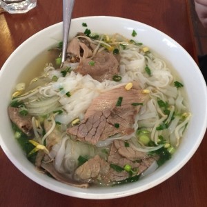 Pho bo chin(sopa de carne bien cocida)