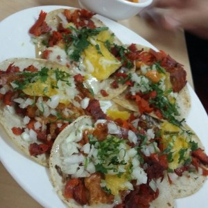 tacos al pastor 