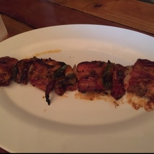 Brocheta de camarones