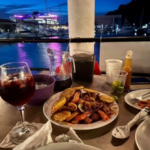 Picada de Mariscos