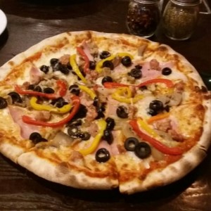 Pizzas - Capricciosa