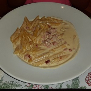 Pasta Penne en Salsa Alfredo