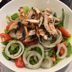 Insalata Mixta con extra de pollo al grill