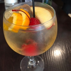 sangria blanca