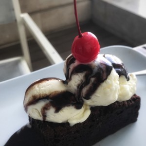 Brownie con Helado