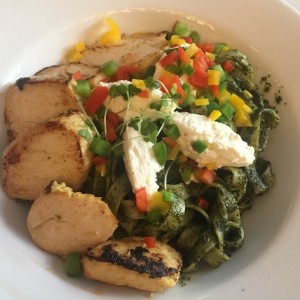 pasta al pesto con pollo