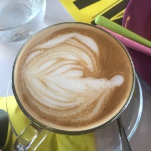 capuchino con leche de almendra