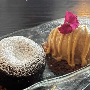 Volcan de Chocolate con Helado de Dulce de Leche