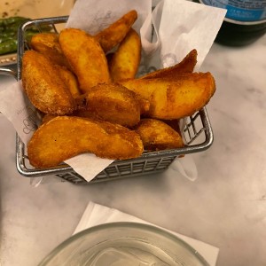 Papas Fritas Wedges o Francesa