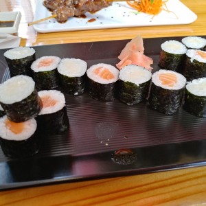 hosomaki de atun blanco y de salmon