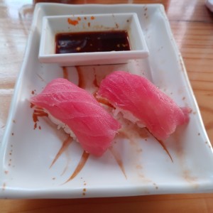 Nigiri sushi - Maguro