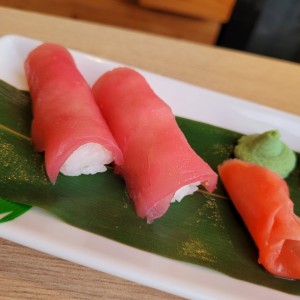 Nigiri sushi - Maguro