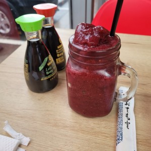 jugo frutos rojos