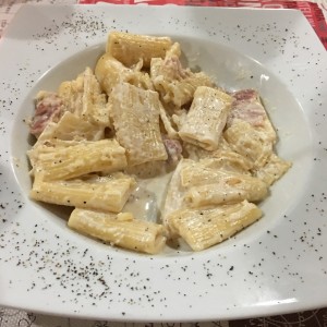 pasta carbonara