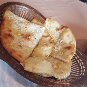 garlic naan 