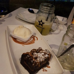 Brownie de Chocolate con Caramelo