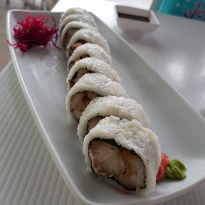 Sushi Corvina Apanada y Queso Crema