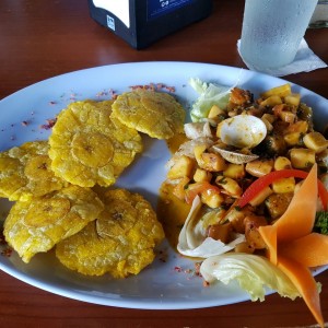 Pescado relleno de mariscos