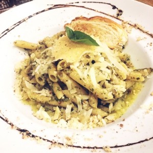 pasta penne al pesto