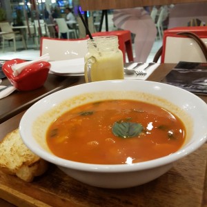 sopa minestrone