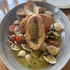 Vongole a la Pescatora