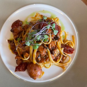 Linguini con pulpo