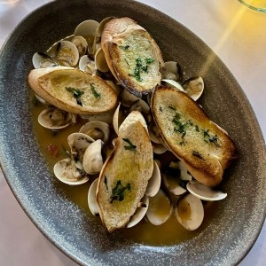 Vongole a la Pescatora