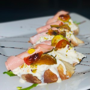 bruschetta con pistacio