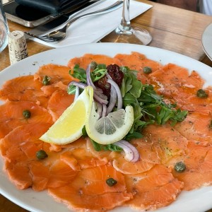 Carpaccio de salmon